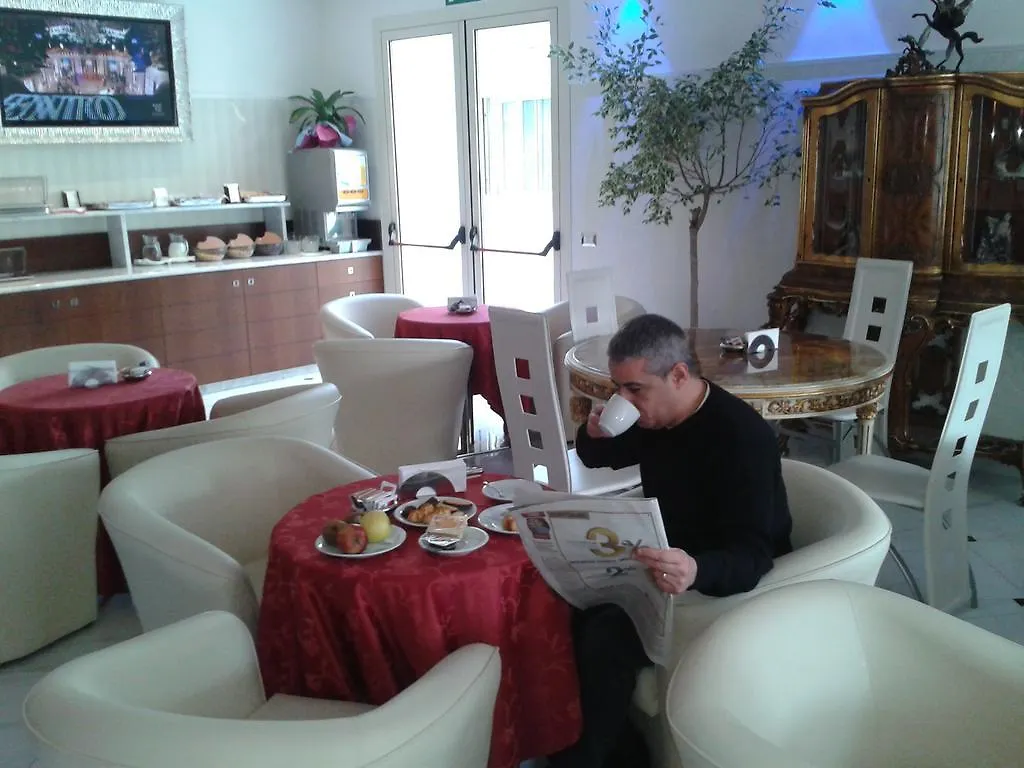 Hotel Residence Villa Del Mare Rimini 3*,  Italia